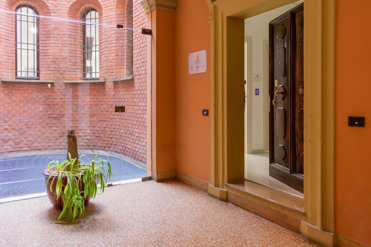 Royal Central Room Bologna Exterior photo